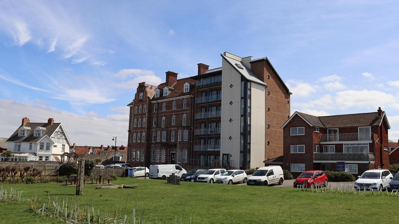 The Burlington Collection Lägenhet Sheringham Exteriör bild
